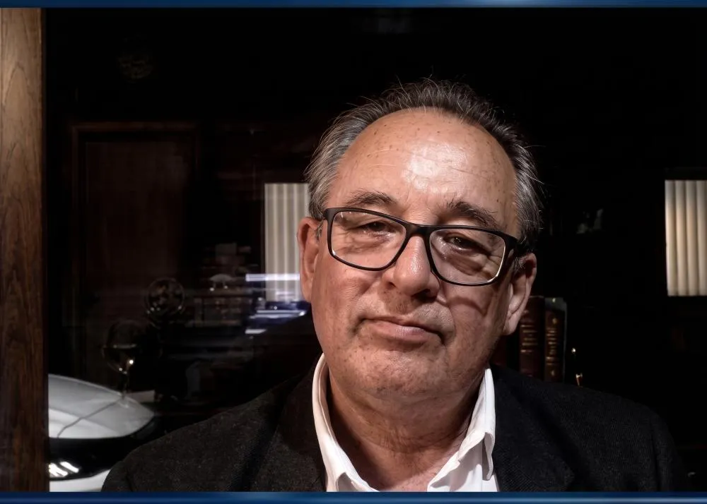 Racha em família? Carlos Santin fala sobre autonomia política e rebate denúncias de bastidor